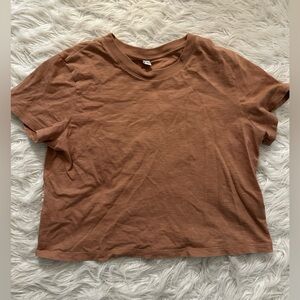 Tan uniqlo cropped t shirt